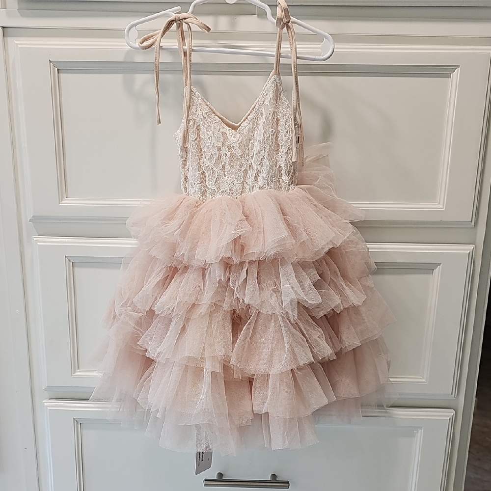 Elegant Lace Tiered Kids Dress in Cream